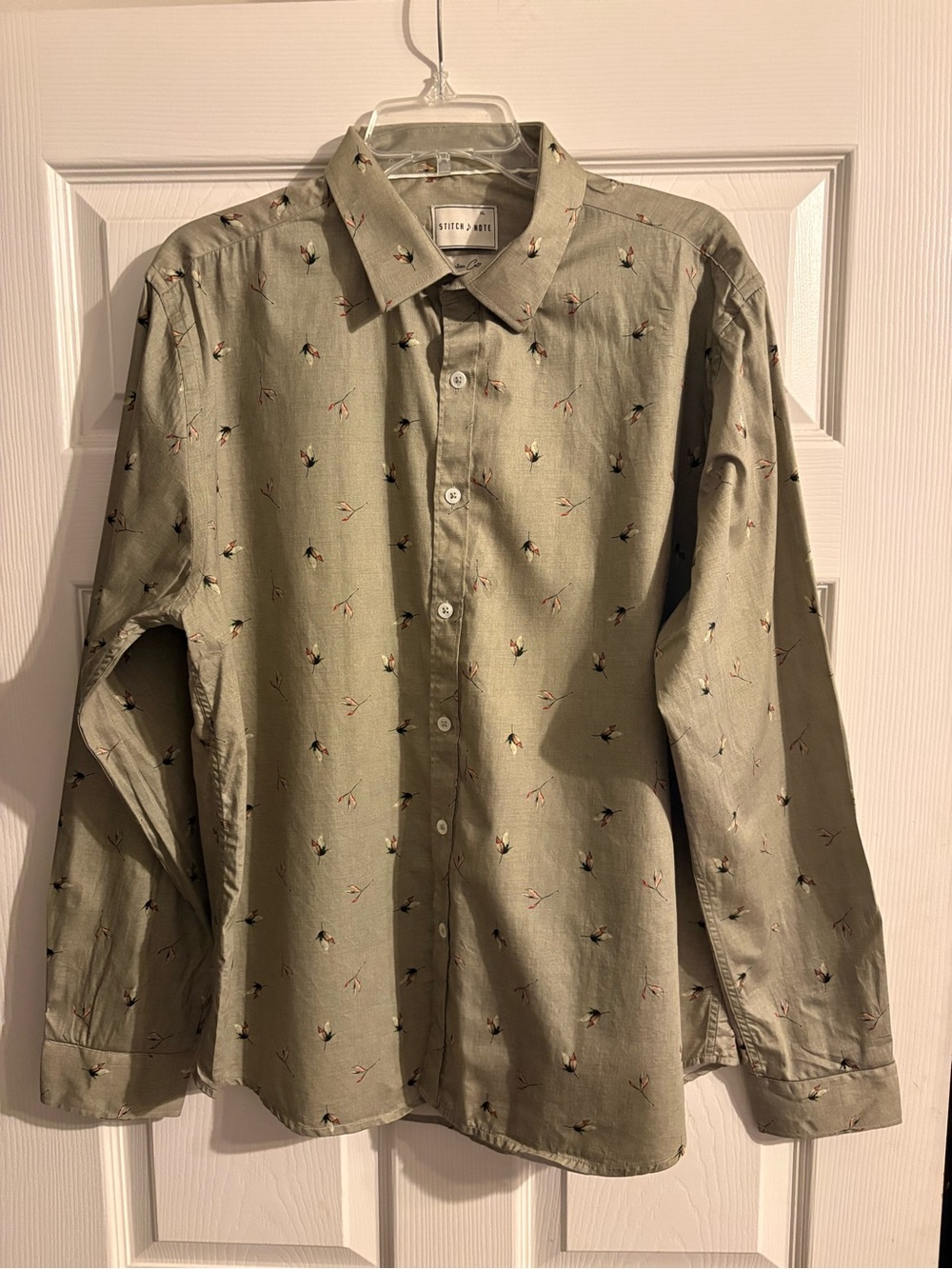 Stitch Note Men's Olive Green Button-Down Shirt with Tiny Floral Embroidery